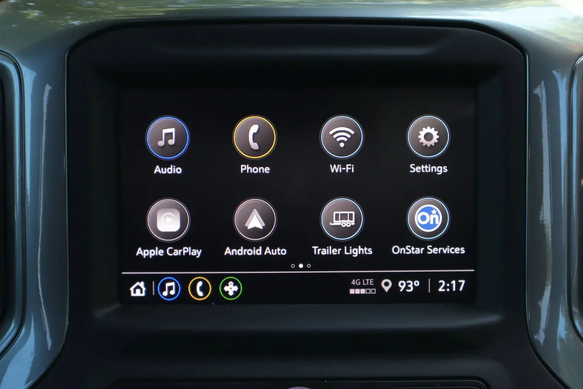 2024 Chevrolet Silverado 2500HD Custom thumbnail 10