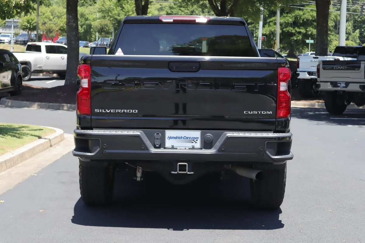 2024 Chevrolet Silverado 2500HD Custom thumbnail 36