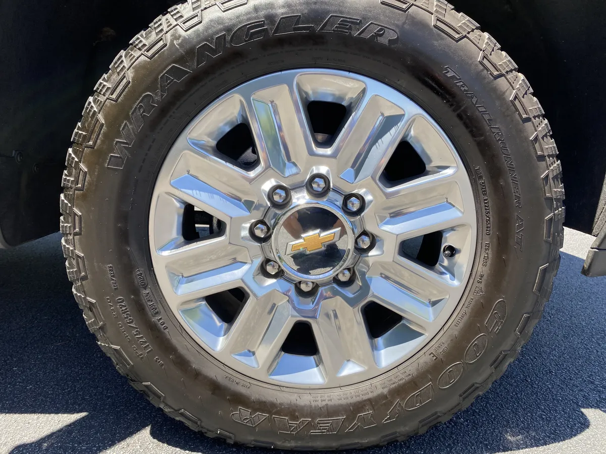 2024 Chevrolet Silverado 2500HD High Country thumbnail 12