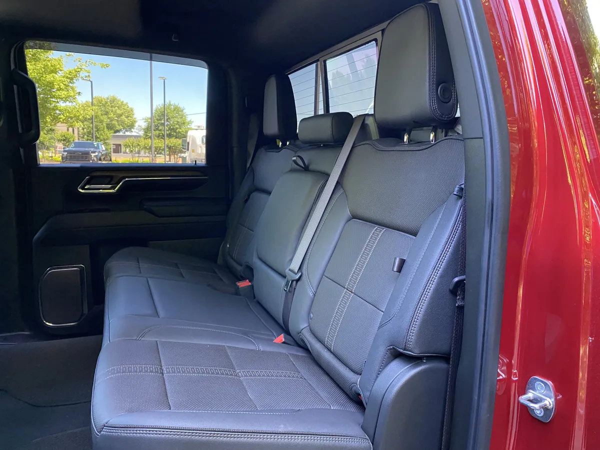 2024 Chevrolet Silverado 2500HD High Country thumbnail 41