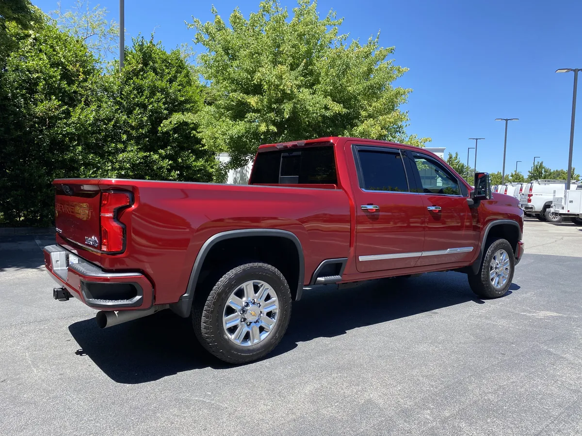2024 Chevrolet Silverado 2500HD High Country thumbnail 8
