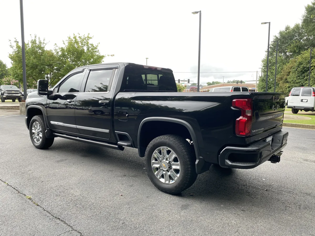 2024 Chevrolet Silverado 2500HD High Country thumbnail 6