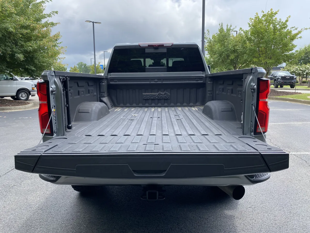 2024 Chevrolet Silverado 2500HD High Country thumbnail 11