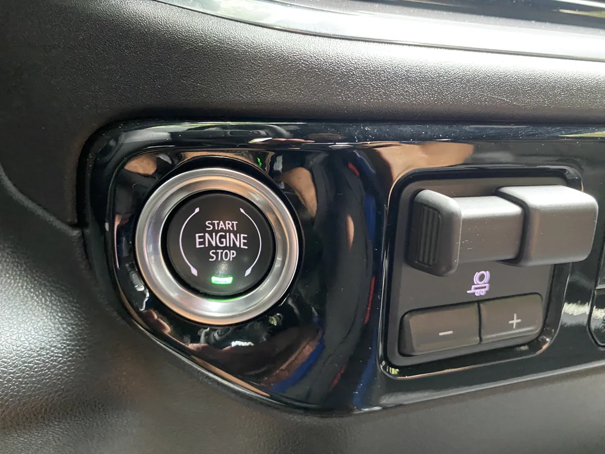 2024 Chevrolet Silverado 2500HD High Country thumbnail 29