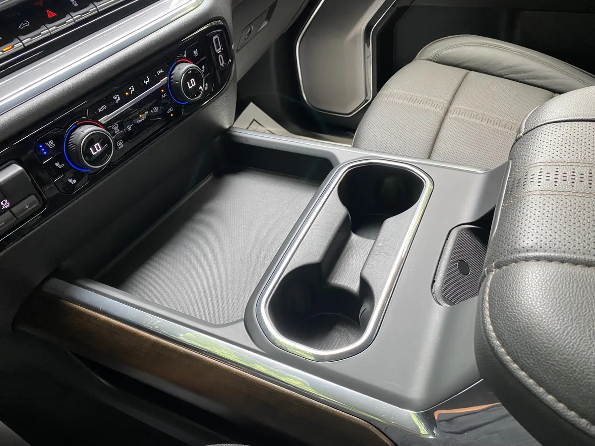 2024 Chevrolet Silverado 2500HD High Country thumbnail 31