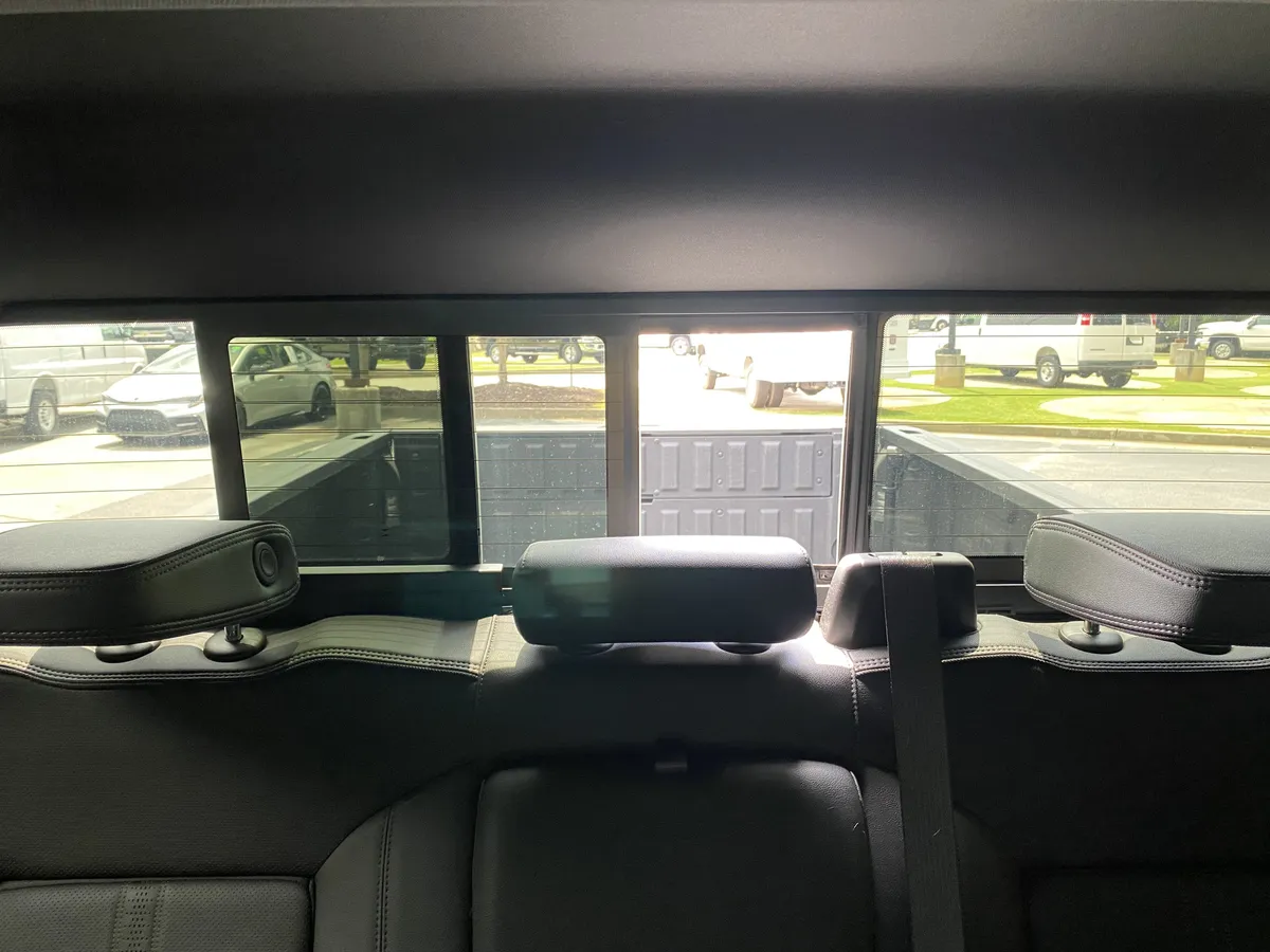 2024 Chevrolet Silverado 2500HD High Country thumbnail 36
