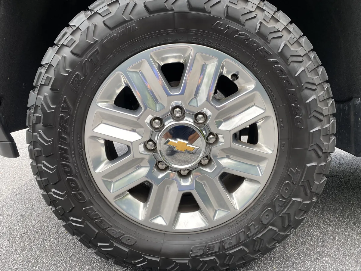 2024 Chevrolet Silverado 2500HD High Country thumbnail 46