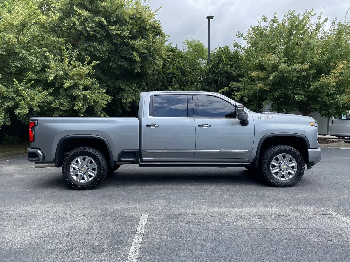 2024 Chevrolet Silverado 2500HD High Country thumbnail 9