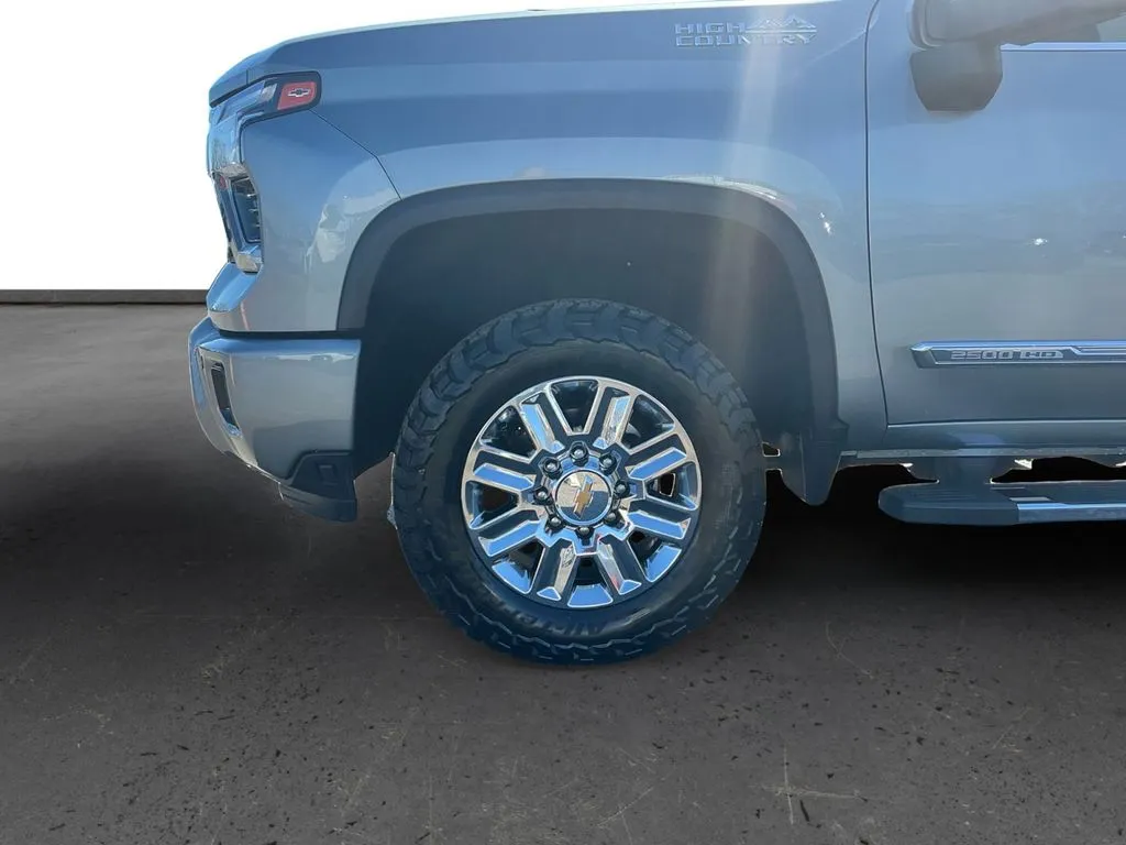 2024 Chevrolet Silverado 2500HD High Country thumbnail 9