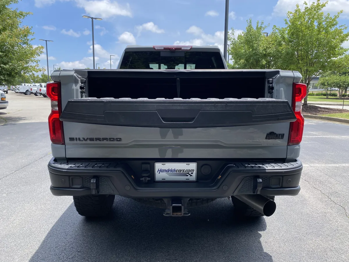2024 Chevrolet Silverado 2500HD ZR2 thumbnail 10