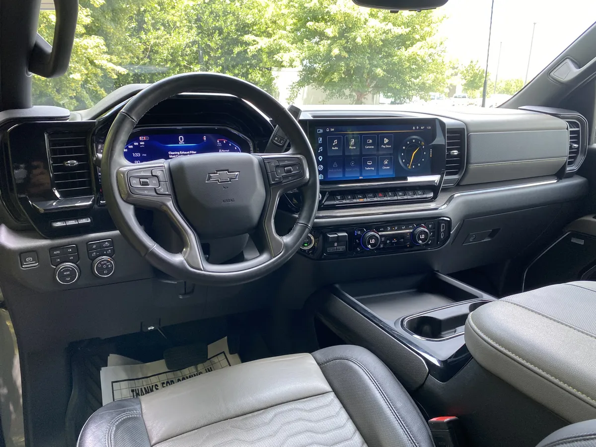 2024 Chevrolet Silverado 2500HD ZR2 thumbnail 17