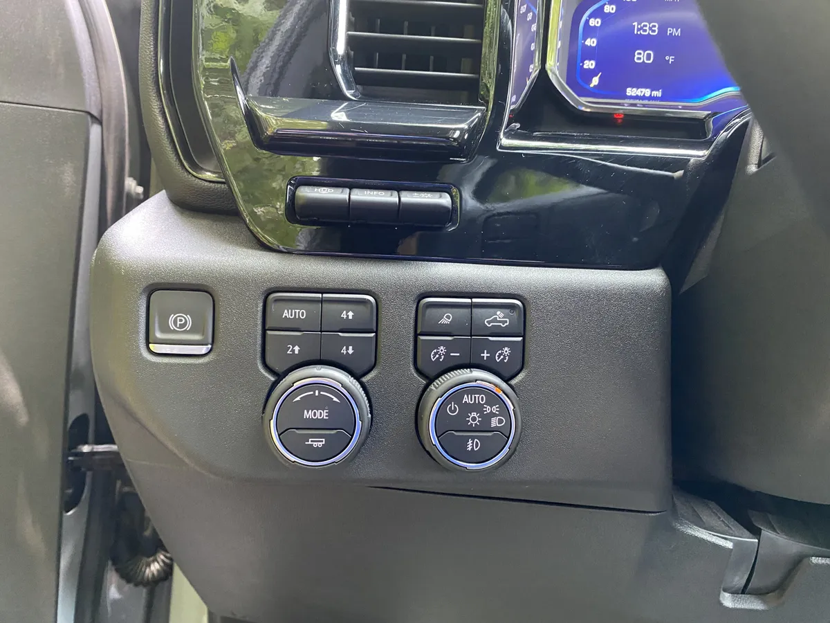 2024 Chevrolet Silverado 2500HD ZR2 thumbnail 18