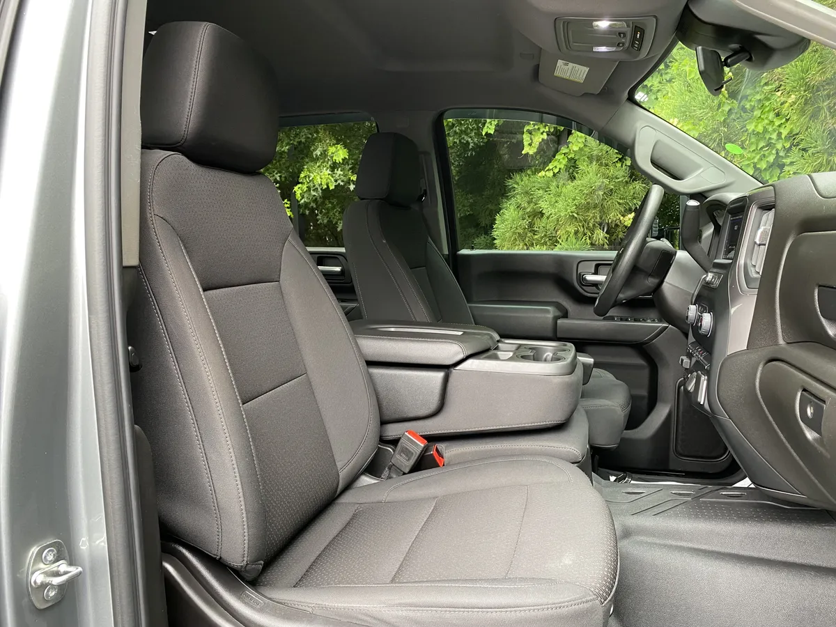 2024 Chevrolet Silverado 3500HD Work Truck thumbnail 31
