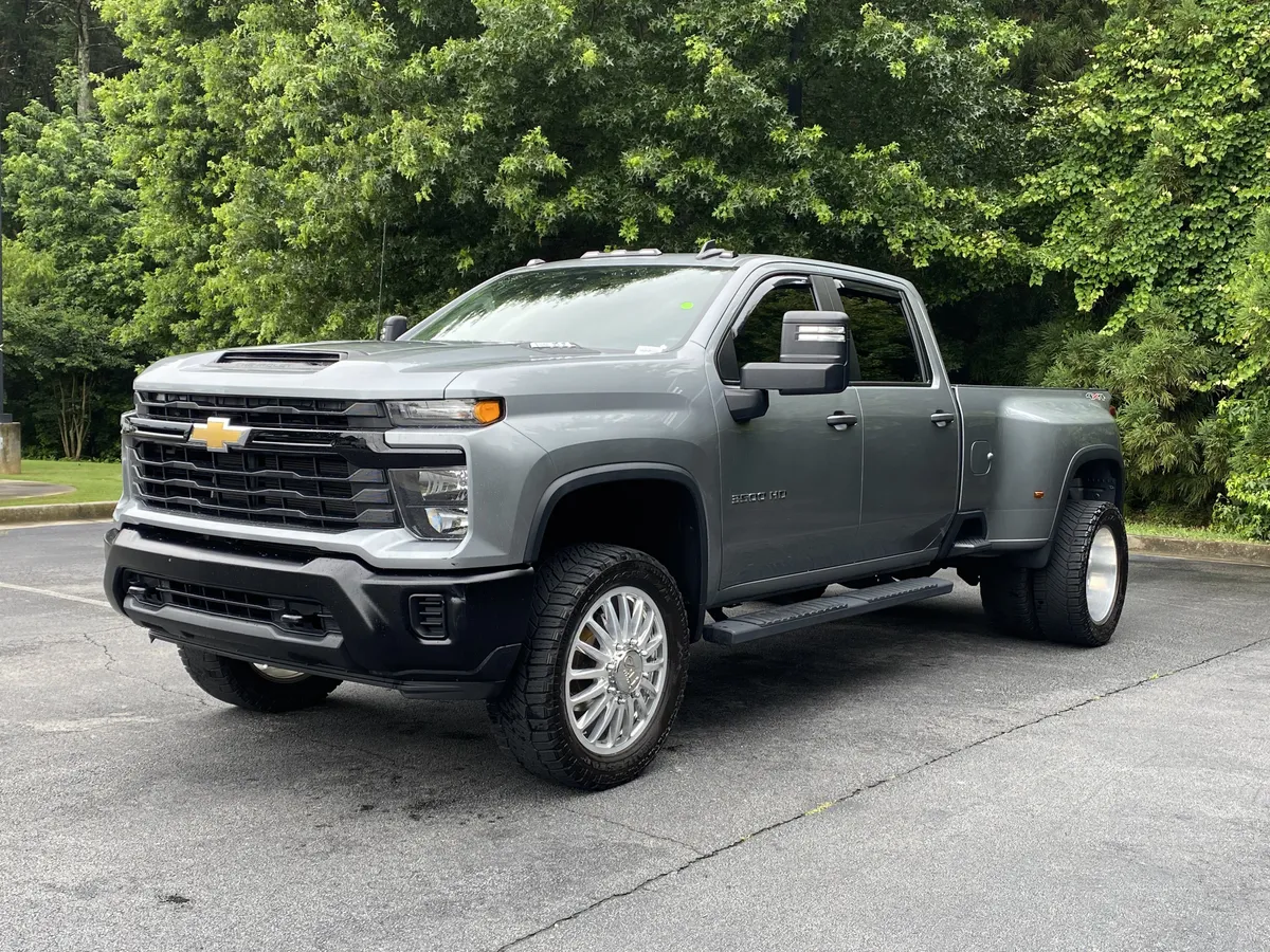2024 Chevrolet Silverado 3500HD Work Truck thumbnail 4