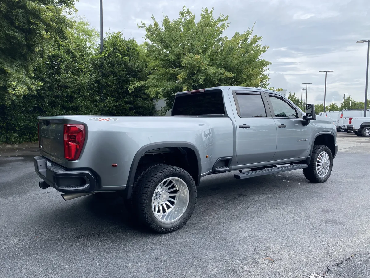 2024 Chevrolet Silverado 3500HD Work Truck thumbnail 8