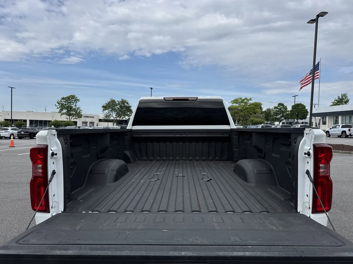 2024 Chevrolet Silverado 3500HD Work Truck thumbnail 30