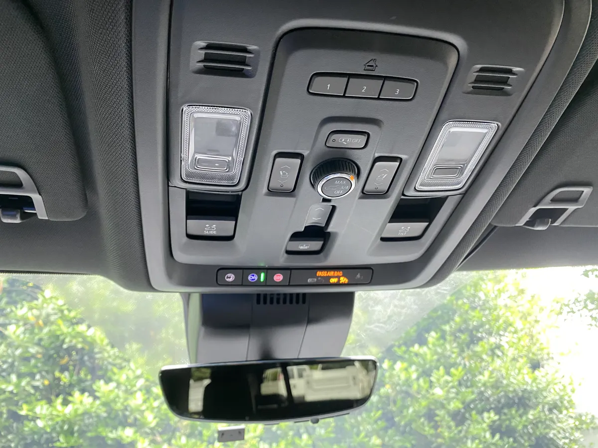 2024 Chevrolet Tahoe High Country thumbnail 32