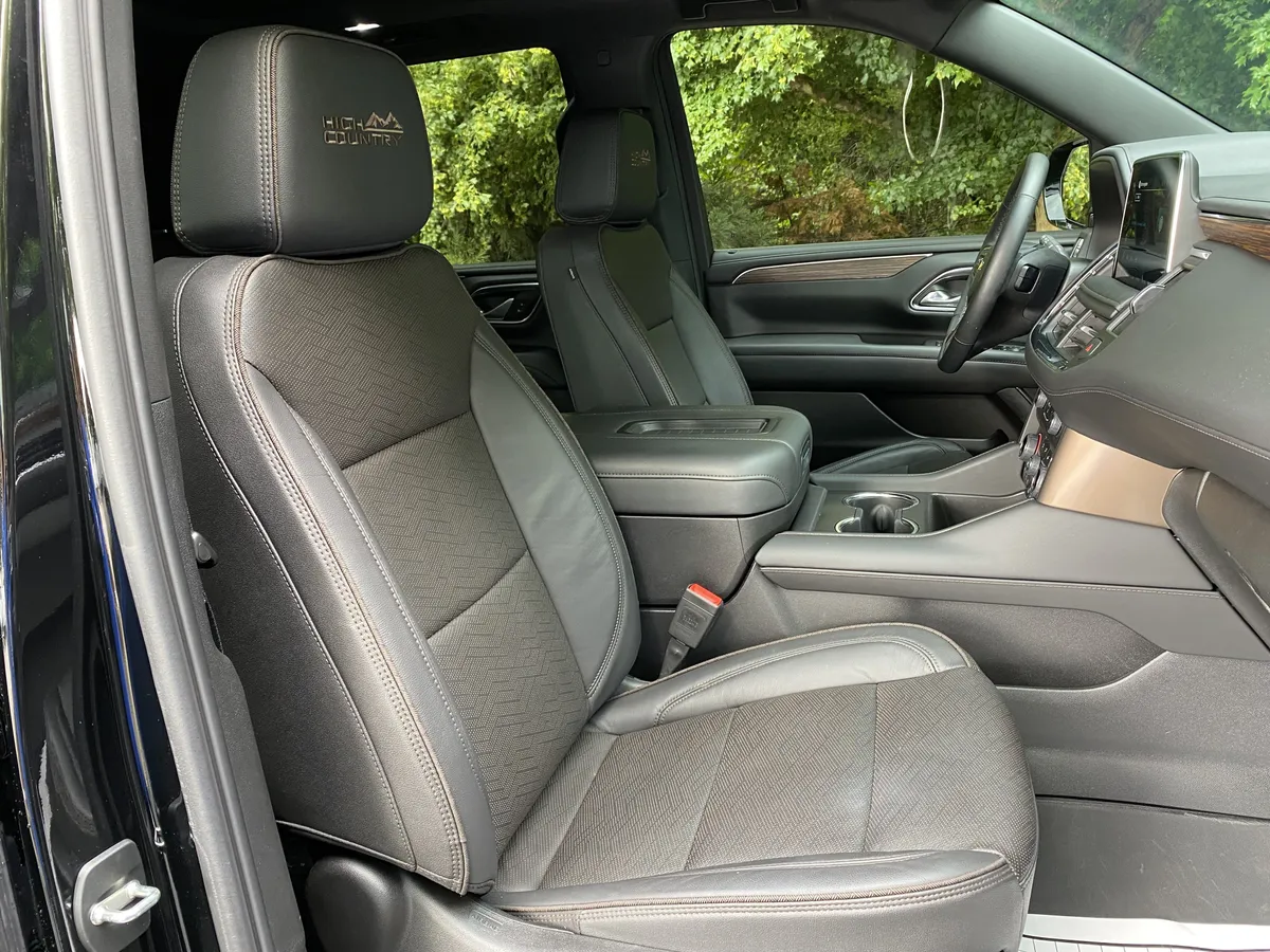 2024 Chevrolet Tahoe High Country thumbnail 36