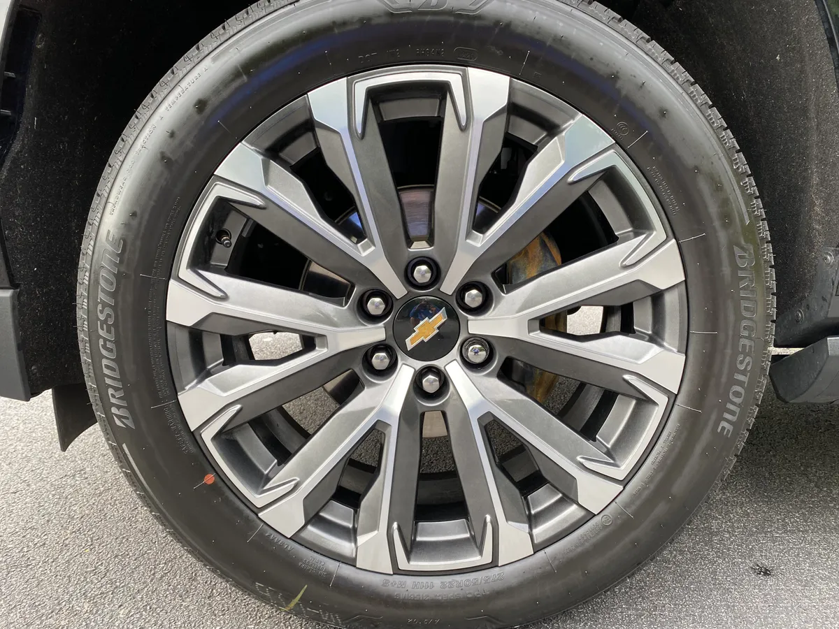 2024 Chevrolet Tahoe High Country thumbnail 46