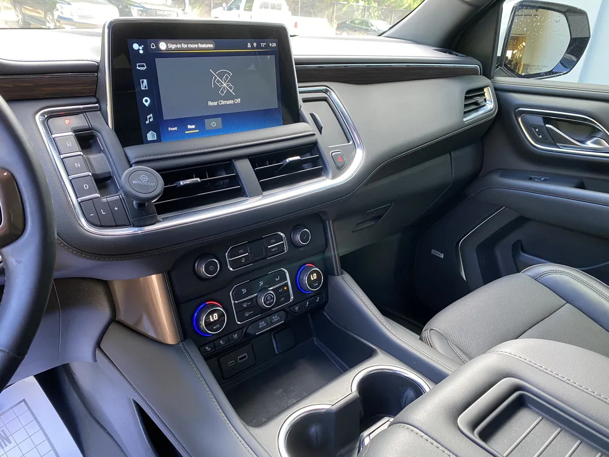 2024 Chevrolet Tahoe High Country thumbnail 24