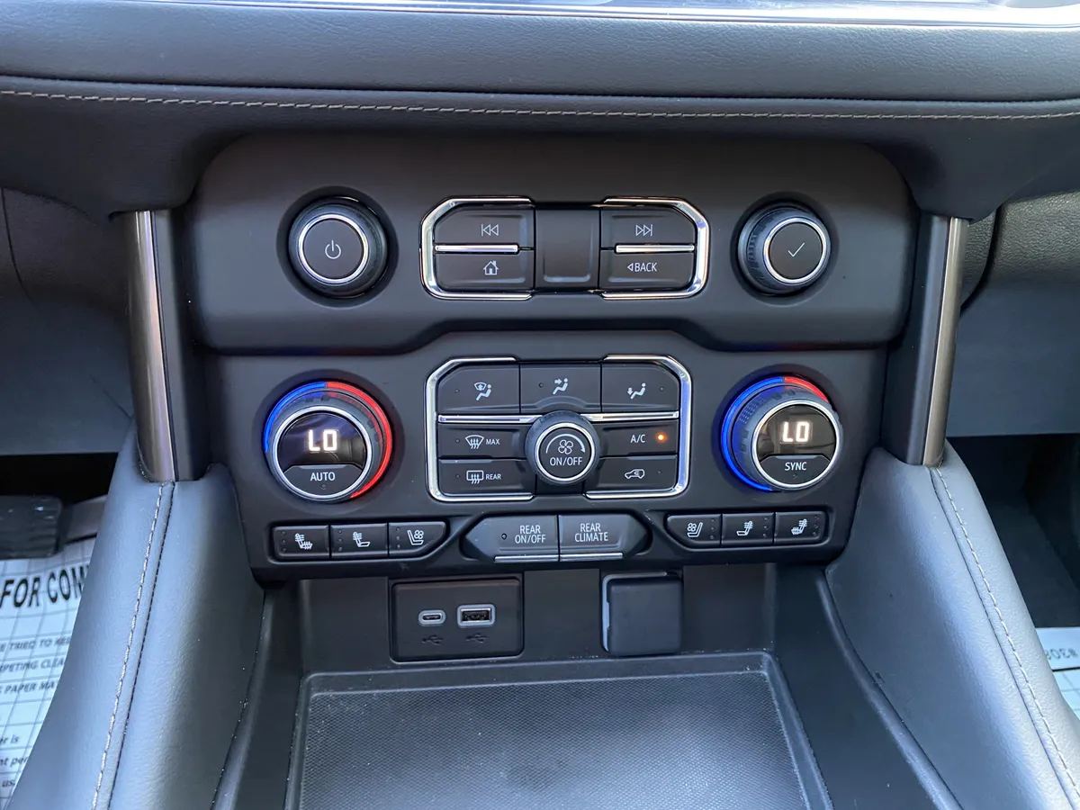 2024 Chevrolet Tahoe High Country thumbnail 29