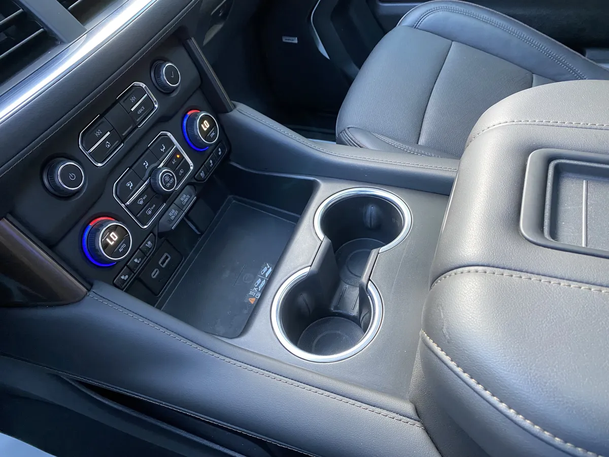 2024 Chevrolet Tahoe High Country thumbnail 30