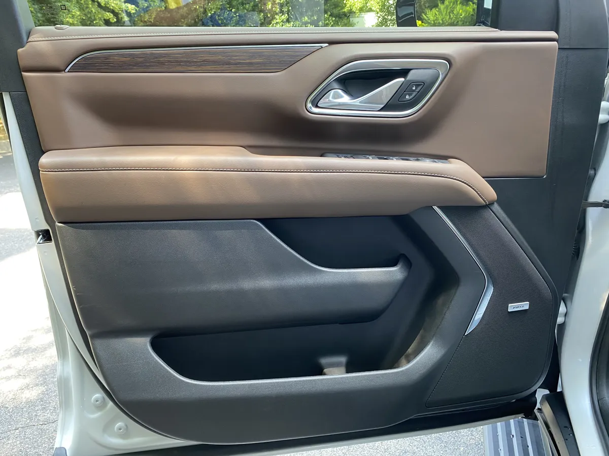 2024 Chevrolet Tahoe High Country thumbnail 14