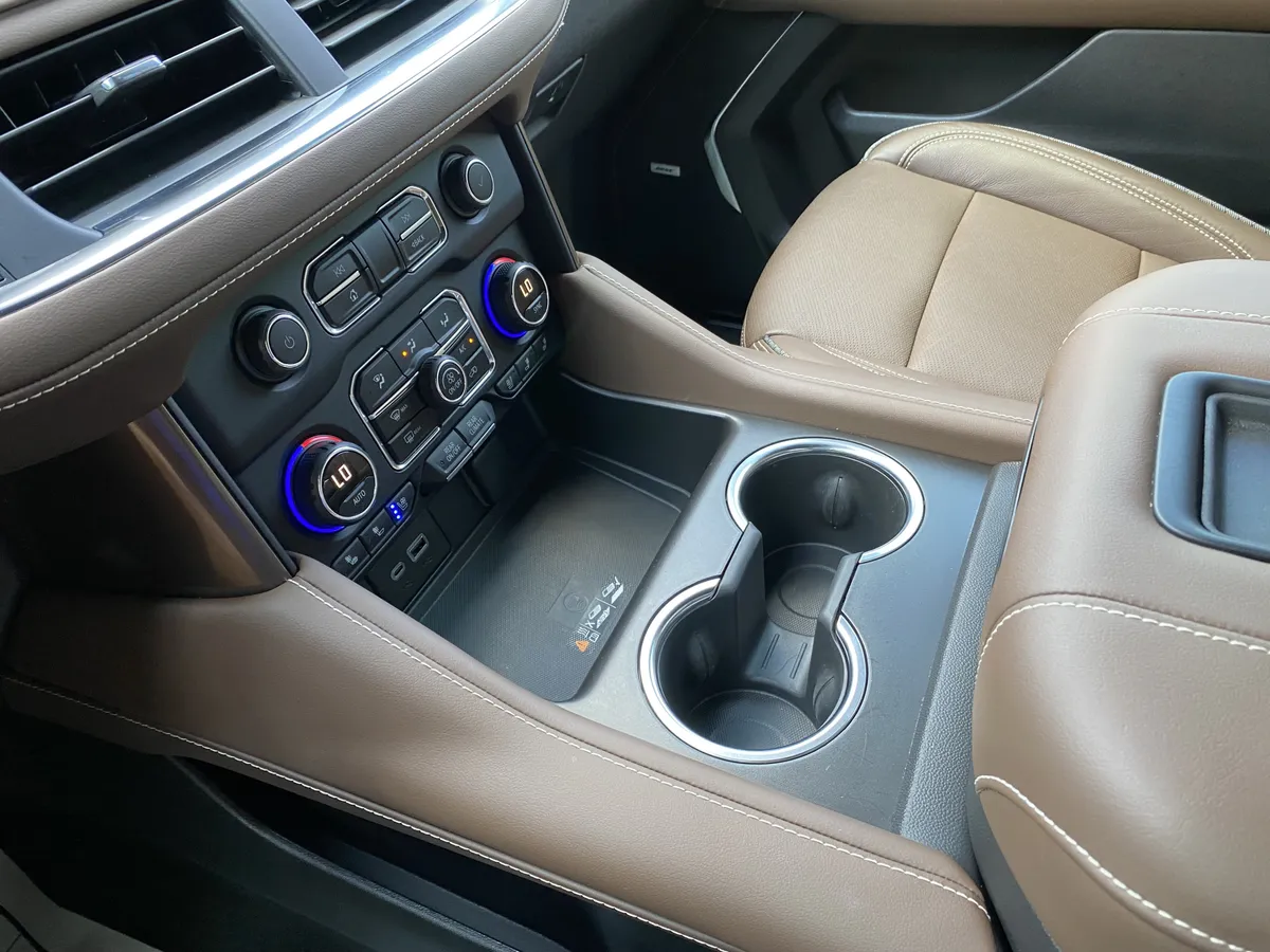 2024 Chevrolet Tahoe High Country thumbnail 30