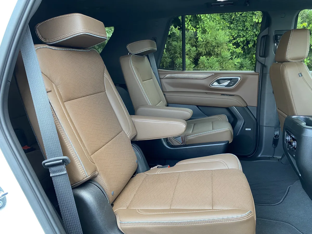 2024 Chevrolet Tahoe High Country thumbnail 37