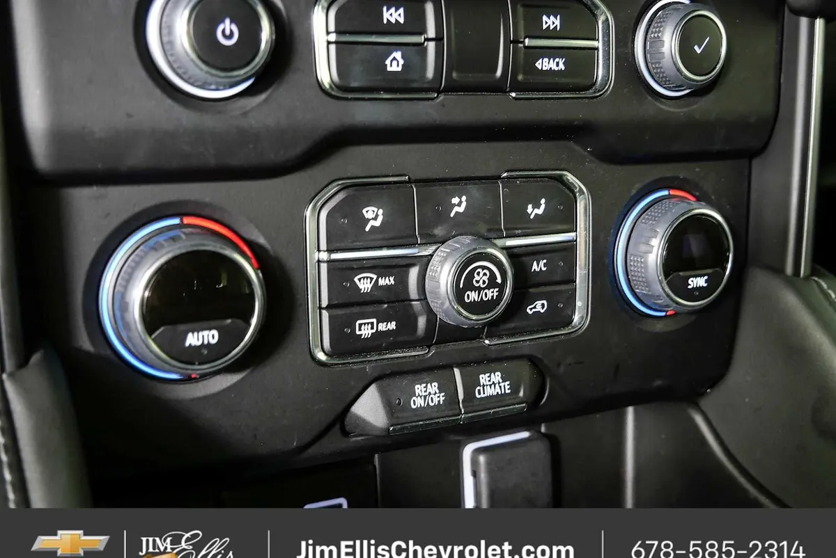 2024 Chevrolet Tahoe LS thumbnail 15
