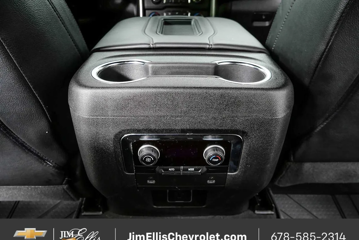 2024 Chevrolet Tahoe LS thumbnail 18