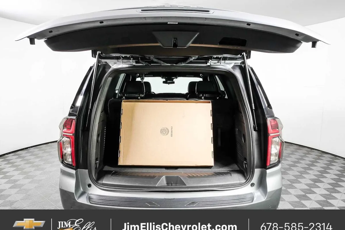 2024 Chevrolet Tahoe LS thumbnail 29