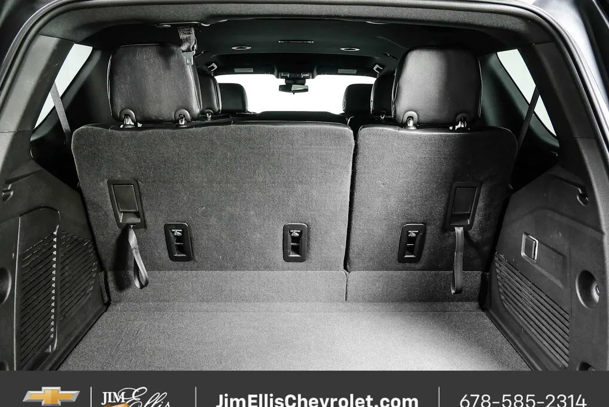 2024 Chevrolet Tahoe LS thumbnail 30