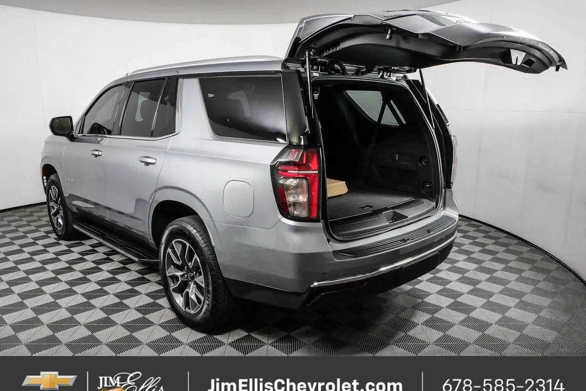 2024 Chevrolet Tahoe LS thumbnail 33