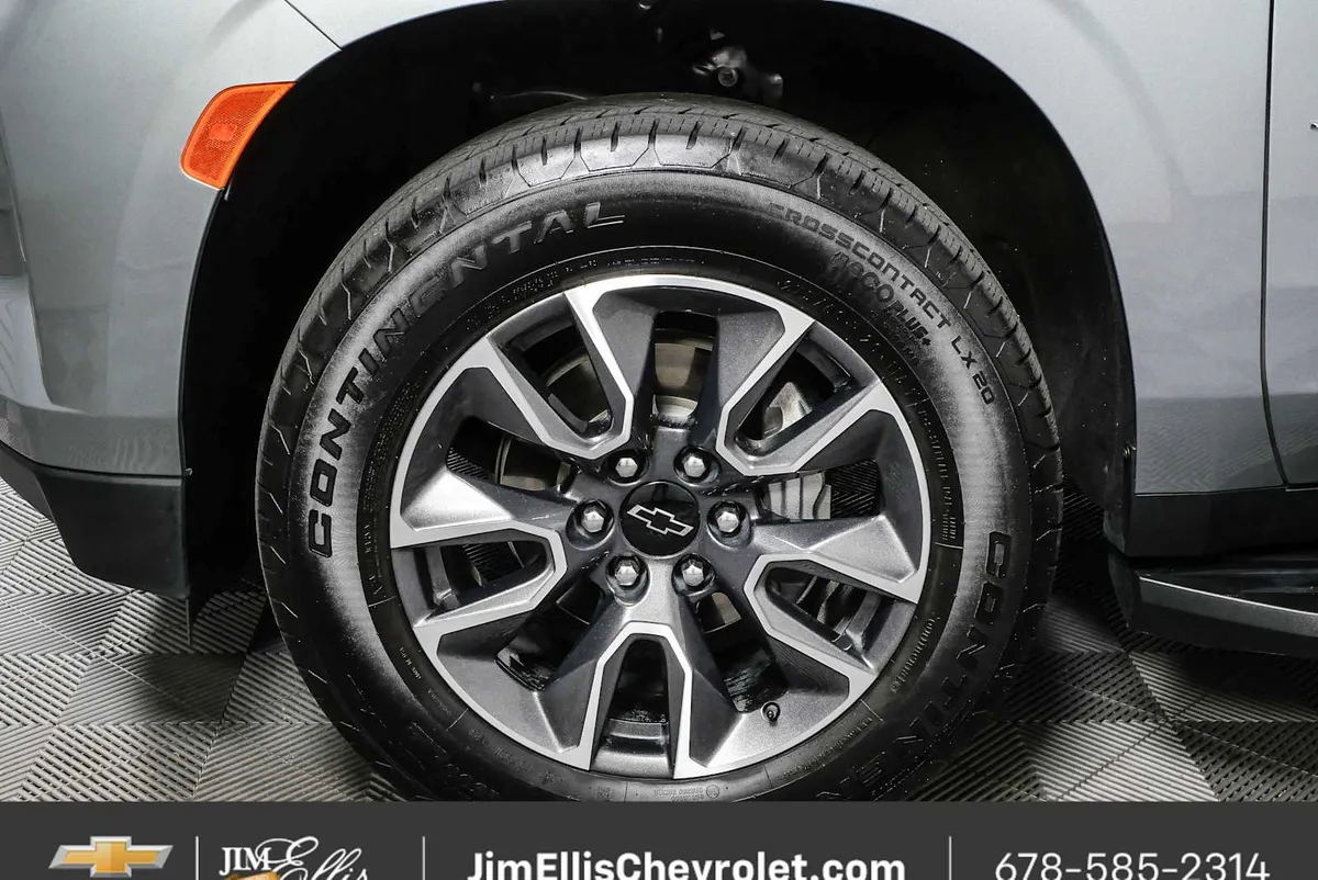 2024 Chevrolet Tahoe LS thumbnail 37