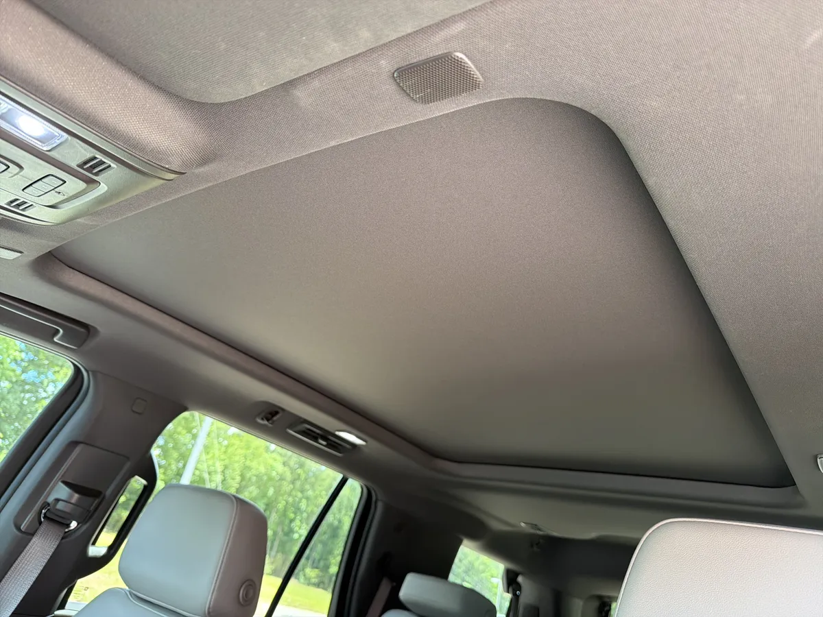 2024 Chevrolet Tahoe LT thumbnail 15