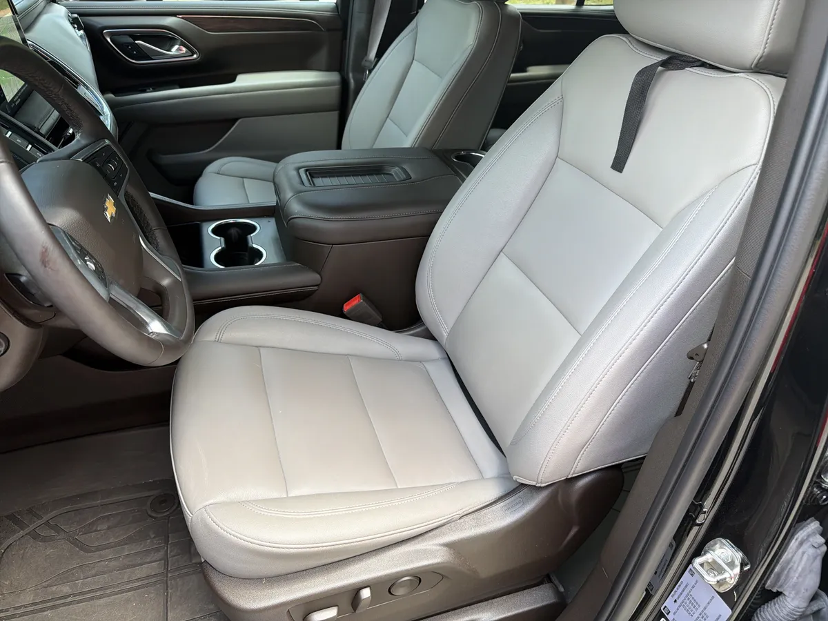 2024 Chevrolet Tahoe LT thumbnail 16
