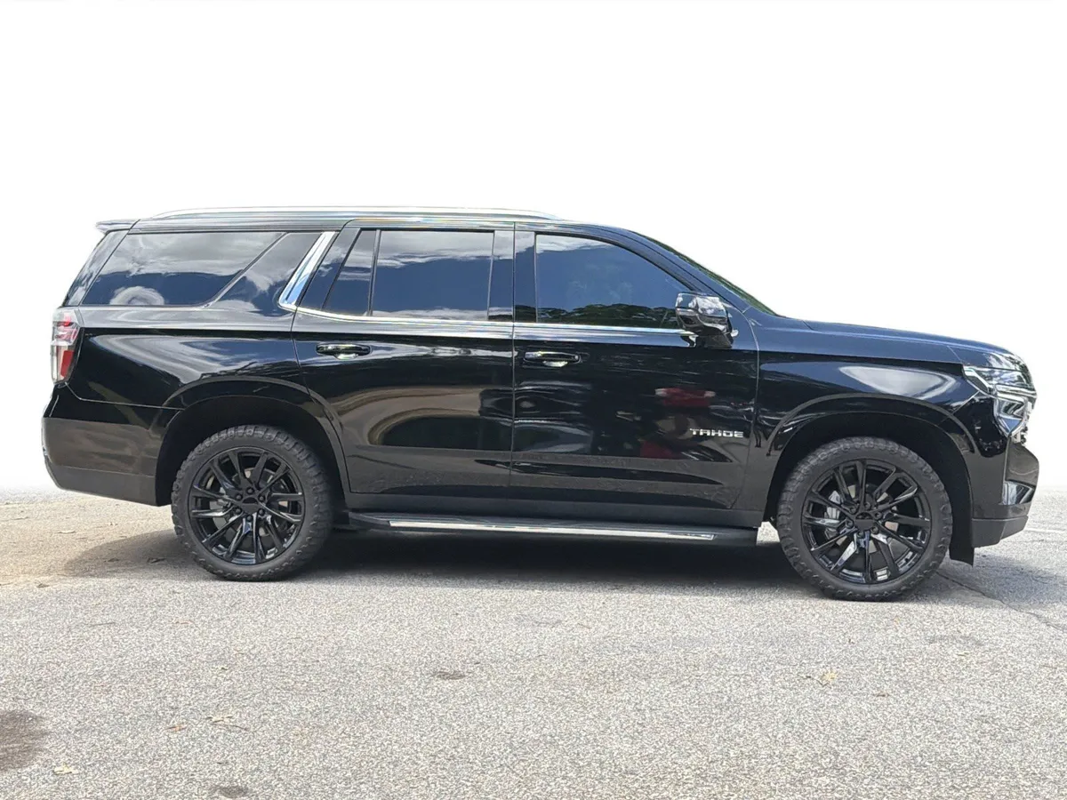 2024 Chevrolet Tahoe LT thumbnail 30