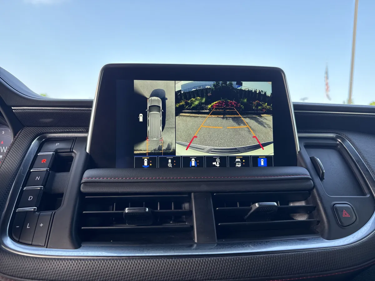 2024 Chevrolet Tahoe RST thumbnail 25