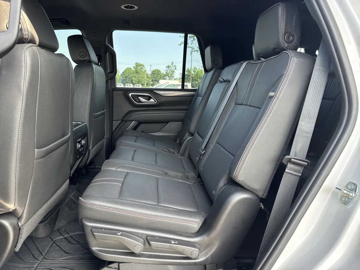 2024 Chevrolet Tahoe RST thumbnail 30