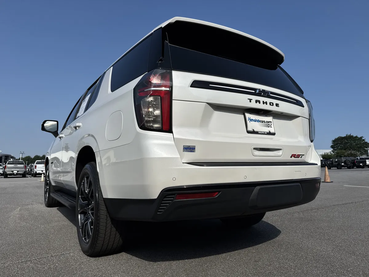 2024 Chevrolet Tahoe RST thumbnail 7