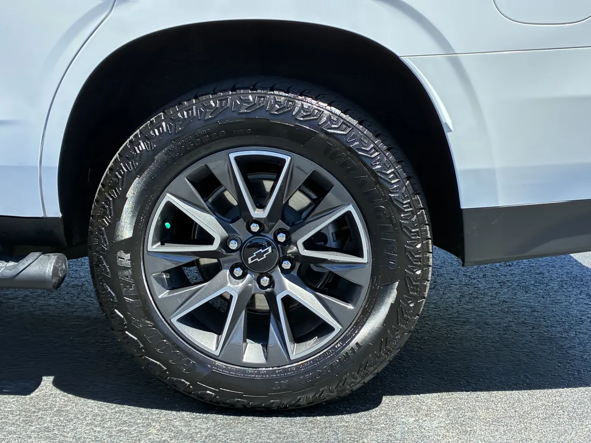 2024 Chevrolet Tahoe Z71 thumbnail 10