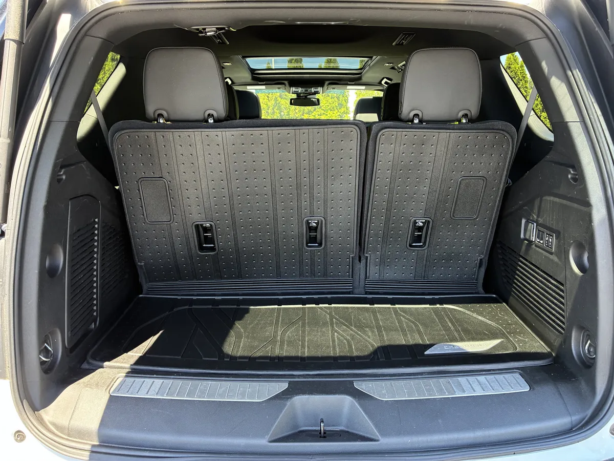 2024 Chevrolet Tahoe Z71 thumbnail 11