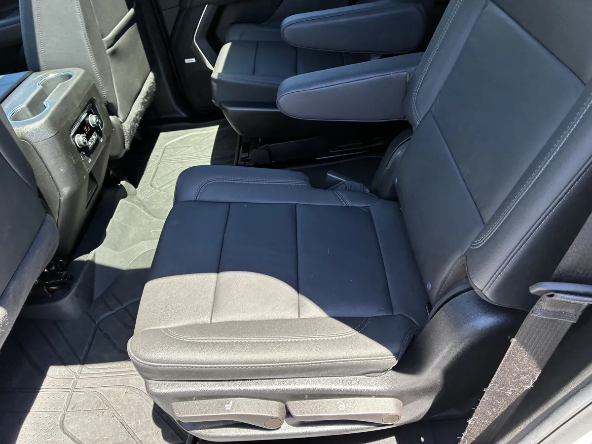 2024 Chevrolet Tahoe Z71 thumbnail 13