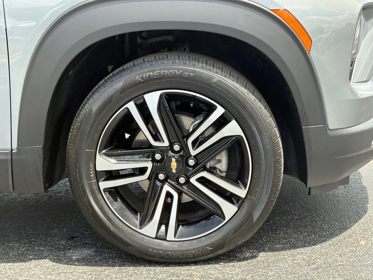2024 Chevrolet Trailblazer LT thumbnail 5