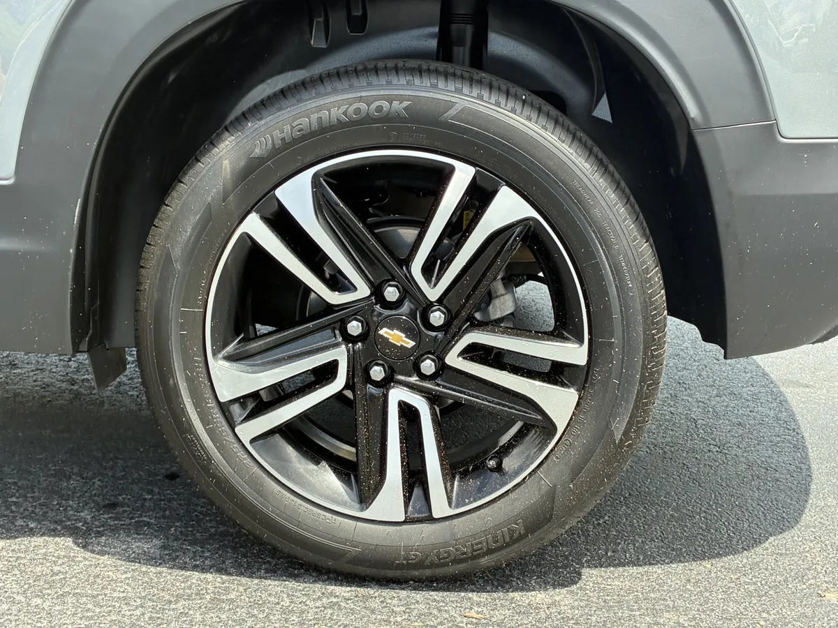 2024 Chevrolet Trailblazer LT thumbnail 8