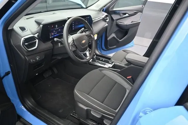 2024 Chevrolet TrailBlazer LT thumbnail 4