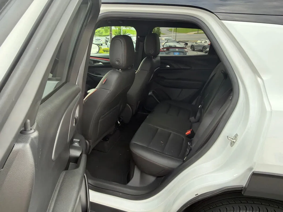 2024 Chevrolet Trailblazer RS thumbnail 17