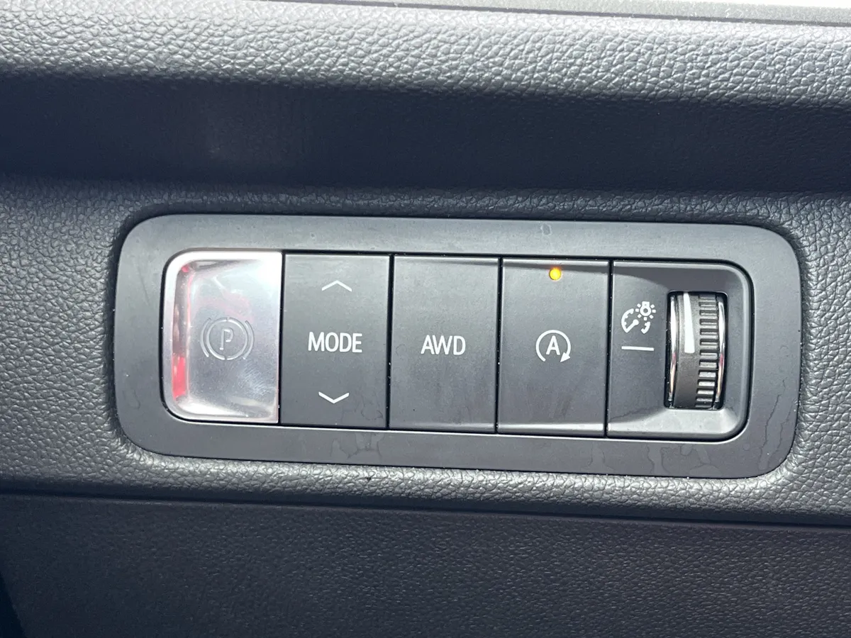 2024 Chevrolet Traverse AWD LT thumbnail 11