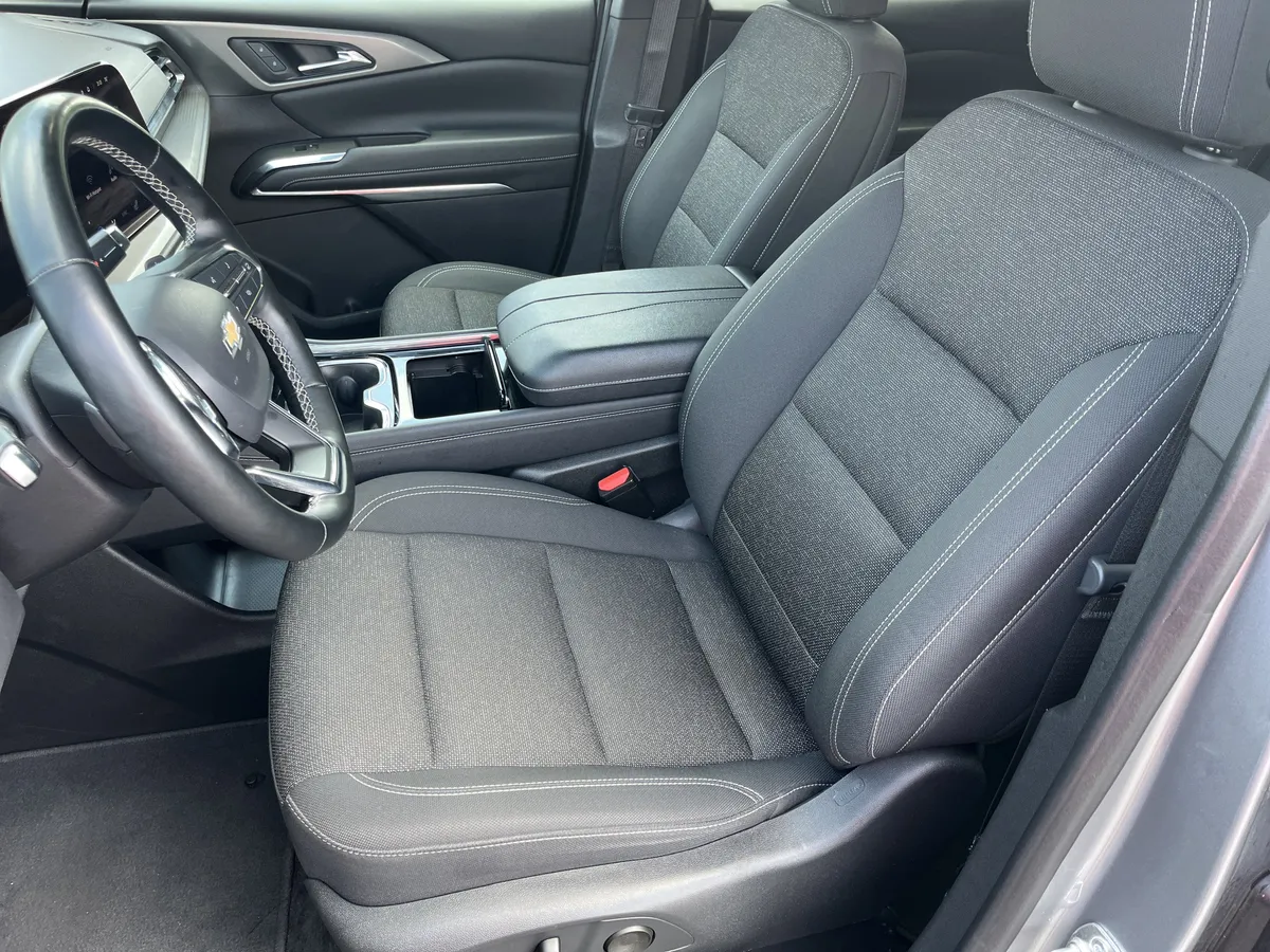 2024 Chevrolet Traverse AWD LT thumbnail 14